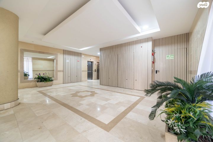 דירה, תרזה קוגלמן, נווה גן, פתח תקווה