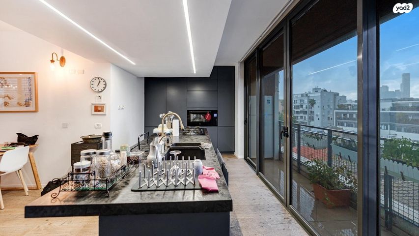 גג/ פנטהאוז, רש"י 16, לב תל אביב, לב העיר צפון, תל אביב יפו