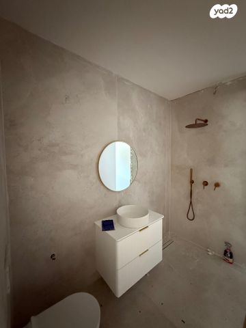 דירת גן, בורמה 40, קרית שלום, תל אביב יפו