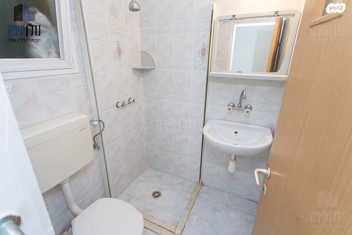 דירה, יעקב חזן, מורדות נווה שאנן, חיפה