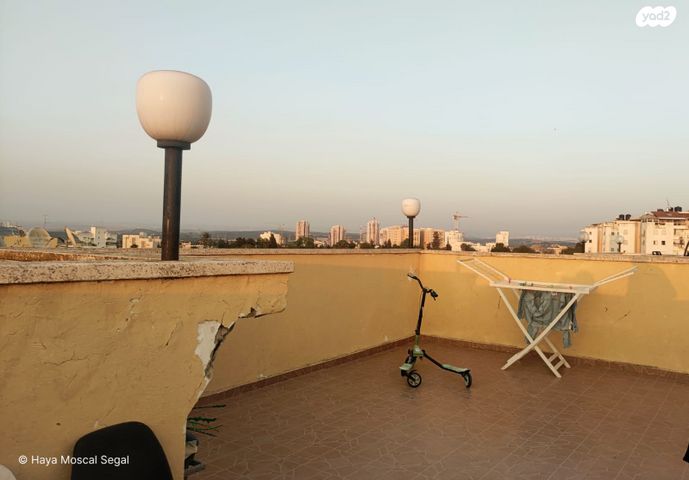 יוברט המפרי 