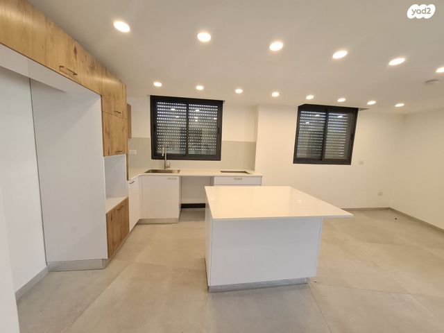 דופלקס, רסקו א', חולון