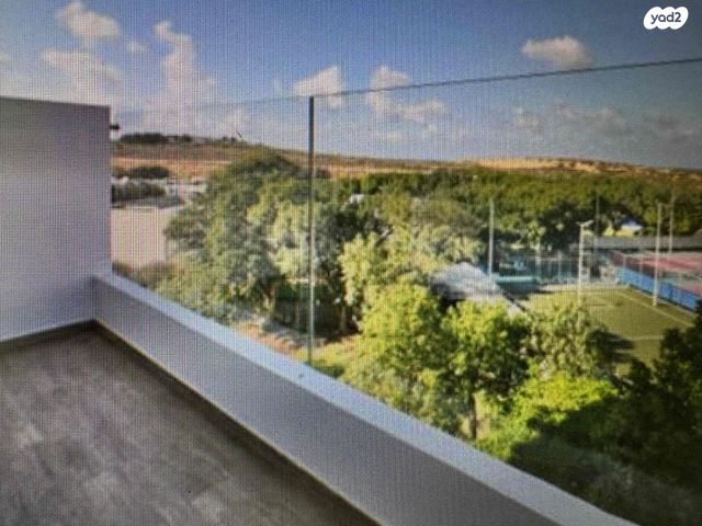 אזורי חן, גימל החדשה