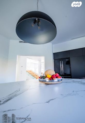 בית פרטי/ קוטג', עין התכלת, נתניה