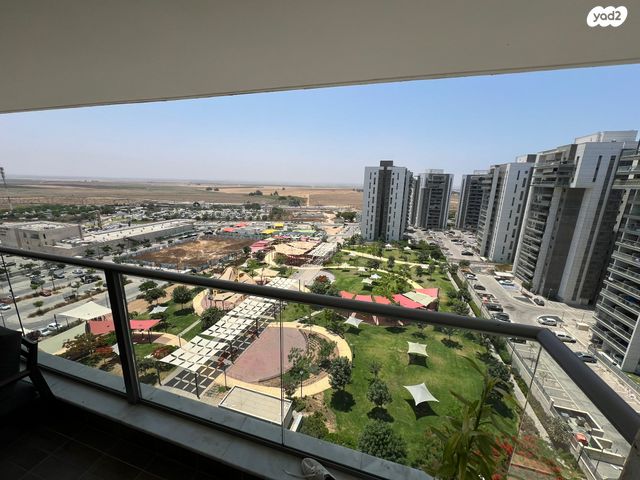 דירה, שלום דנינו, נתיבות מערב, נתיבות