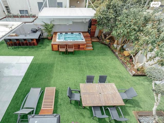 בית פרטי/ קוטג', בת הדר