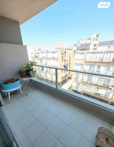 דירה, סעדיה גאון, גרין ועם, חולון