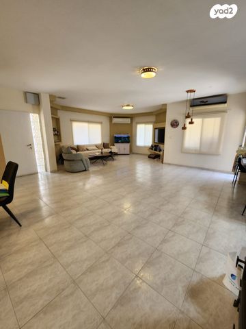 בית פרטי/ קוטג', אליעזר קשאני, רמות, באר שבע