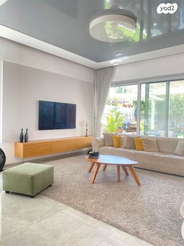 בית פרטי/ קוטג', בת הדר