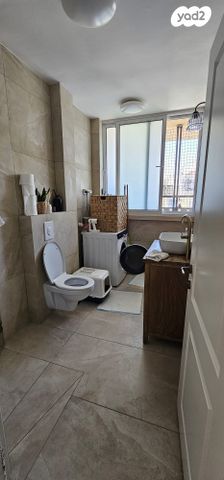 דירה, ארלוזורוב, רוטשילד עצמאות, בת ים