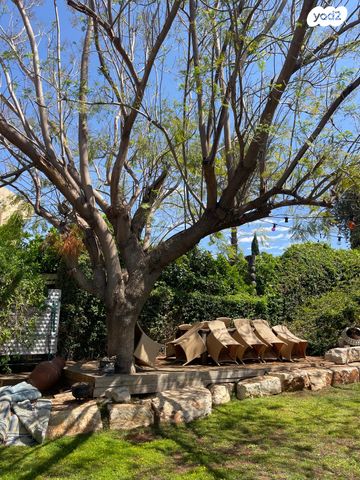 דו משפחתי, חרוצים