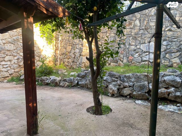 דו משפחתי, מעלות תרשיחא