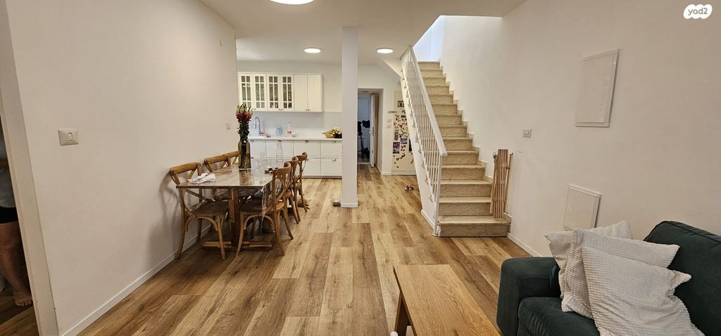 דירה, ארלוזורוב, רוטשילד עצמאות, בת ים