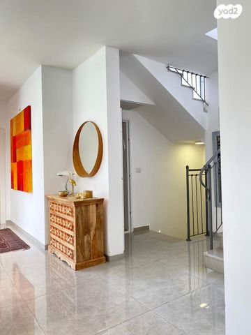 בית פרטי/ קוטג', בת הדר