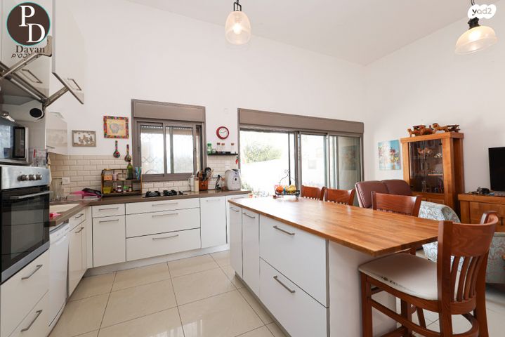 דירת גן, כפר יונה