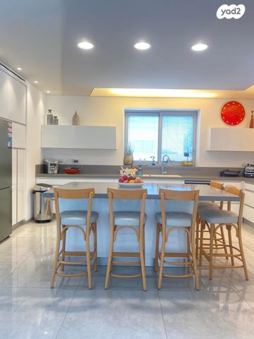 בית פרטי/ קוטג', בת הדר