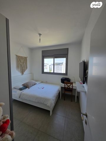 דופלקס, אורן, גדרה מזרח, גדרה