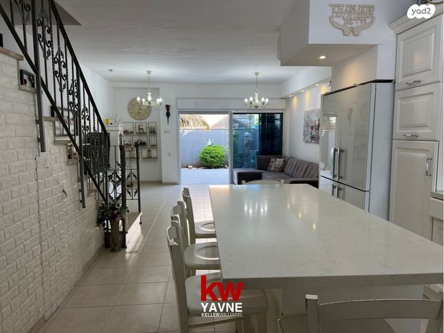 בית פרטי/ קוטג', משעול ההדרים, רמות ויצמן, יבנה