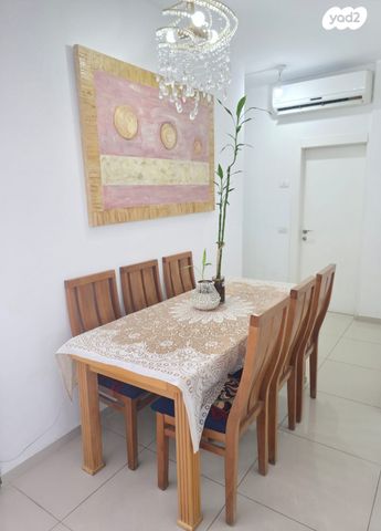 דירה, סעדיה גאון, גרין ועם, חולון