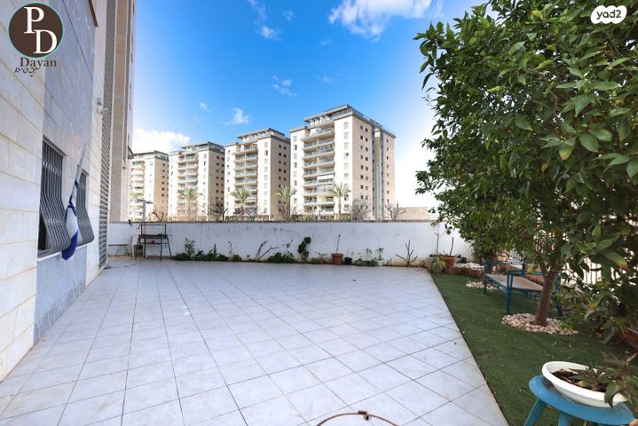 דירת גן, כפר יונה