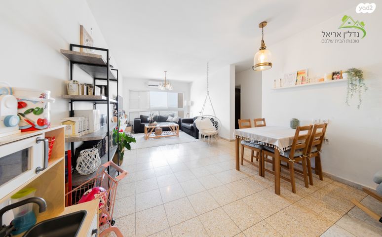 דירה, דרך הציונות, רובע ד', אריאל