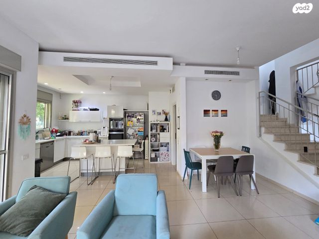 דירת גן, המושבה הירוקה, אבן יהודה