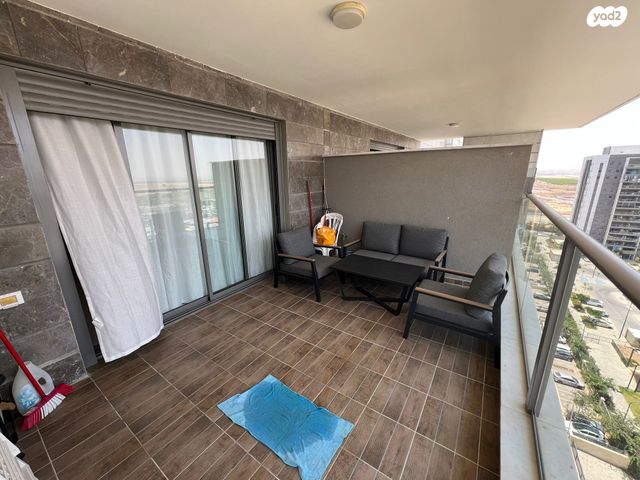 דירה, שלום דנינו, נתיבות מערב, נתיבות