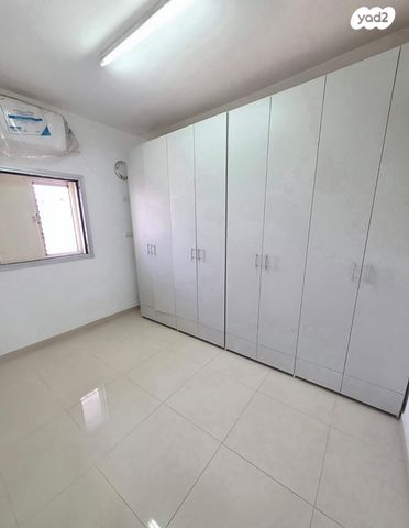 דירה, סעדיה גאון, גרין ועם, חולון