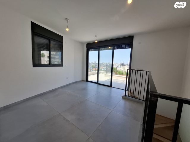 דופלקס, רסקו א', חולון