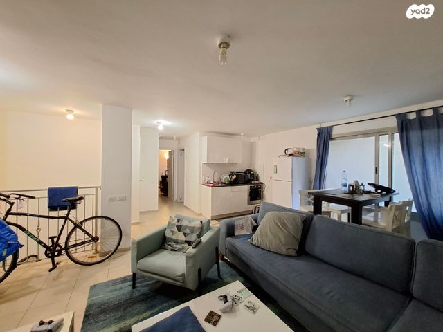 דירת גן, המושבה הירוקה, אבן יהודה