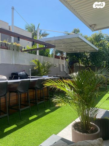 בית פרטי/ קוטג', בת הדר