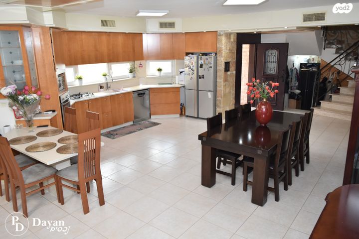 דו משפחתי, כפר יונה