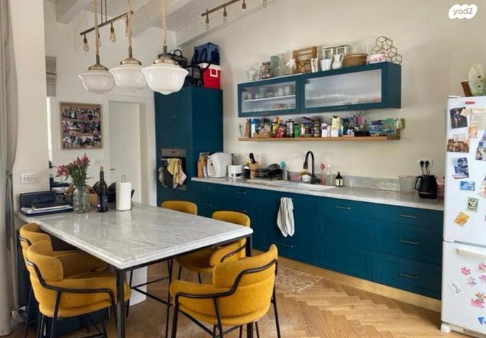 דו משפחתי, חרוצים