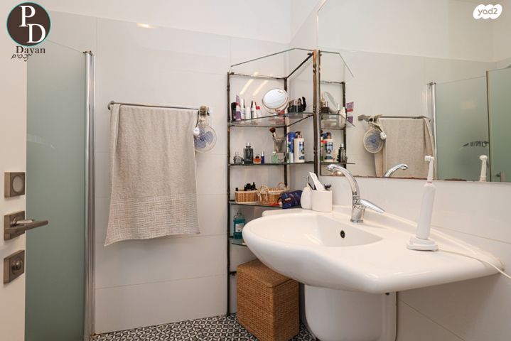 דו משפחתי, כפר יונה