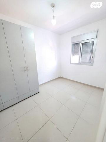 דירה, סעדיה גאון, גרין ועם, חולון