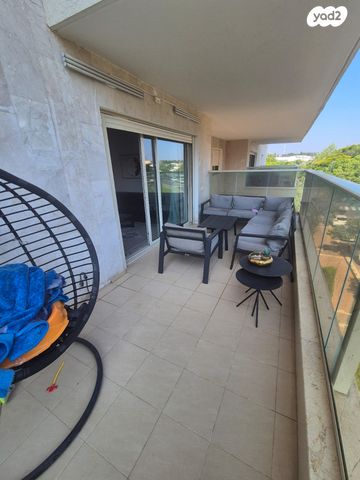 דירה, ברוש, קרית השרון, נתניה