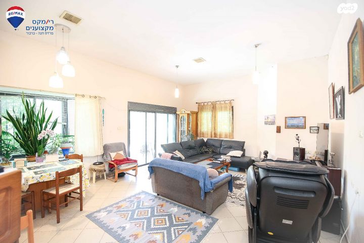 בית פרטי/ קוטג', פרדס חנה כרכור