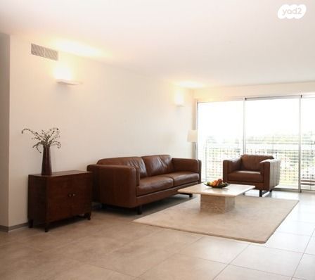 דירה, נווה אמירים, הרצליה