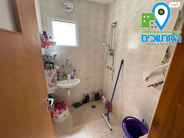 דירה, יוסף שפרינצק, קרית שמונה