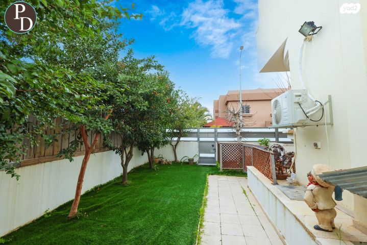 דו משפחתי, כפר יונה