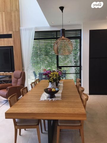 דו משפחתי, שבזי, שבזי, כפר סבא