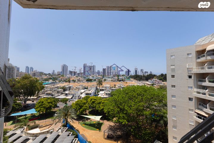 דירה, רמב"ם 26, רמת חן ובן ציון, נתניה