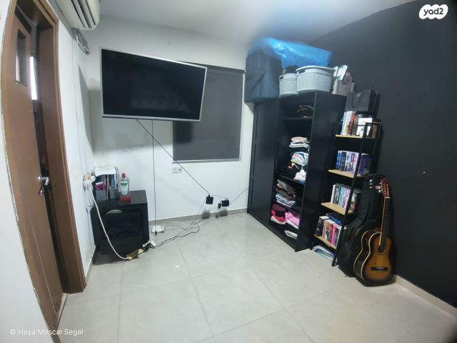 גג/ פנטהאוז, יוברט המפרי, מרכז העיר, לוד