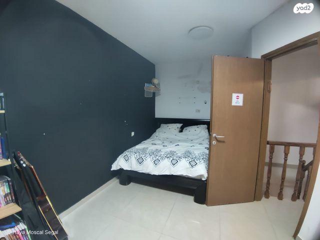 גג/ פנטהאוז, יוברט המפרי, מרכז העיר, לוד