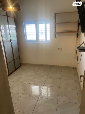 דירה, צבי הירש קלישר 47, מחנה יהודה, פתח תקווה