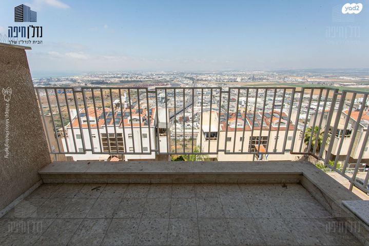 דירה, יעקב חזן, מורדות נווה שאנן, חיפה