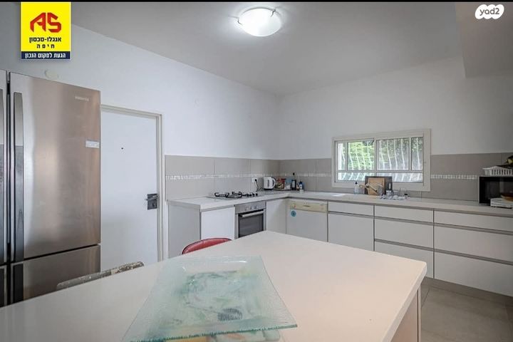 דירת גן, אריה כרוך, רמת בגין, חיפה