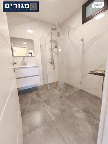 דירה, מרסיי, קרית שפרינצק, חיפה