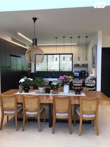 דו משפחתי, שבזי, שבזי, כפר סבא