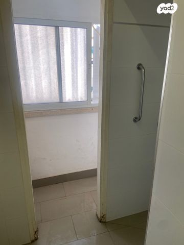 דירה, צבי הירש קלישר 47, מחנה יהודה, פתח תקווה